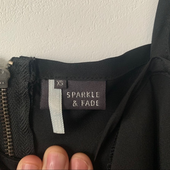 Cowl neck camisole - Picture 3 of 4